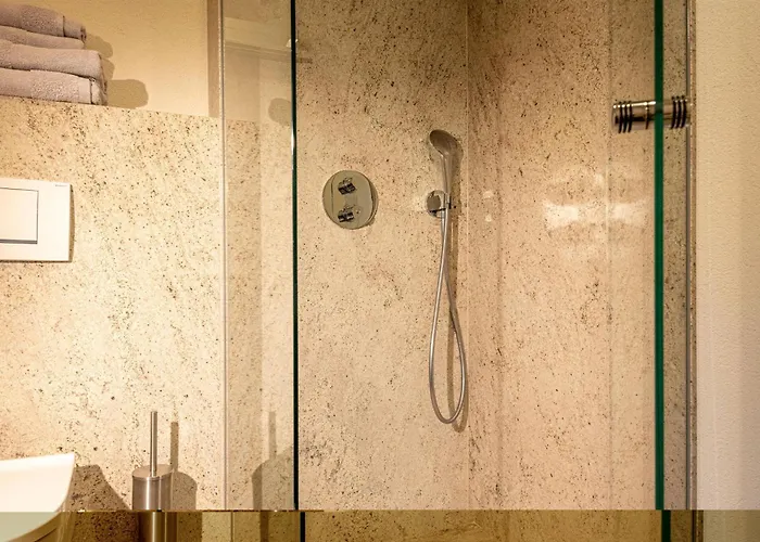 Karwendelnest 毛拉赫